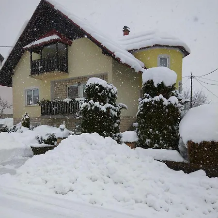 Petra Apartamento Mrkopalj